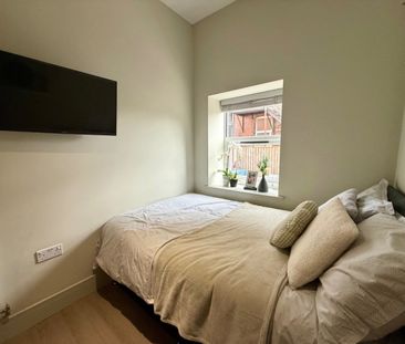2 bed Apartment for Rent - Photo 4