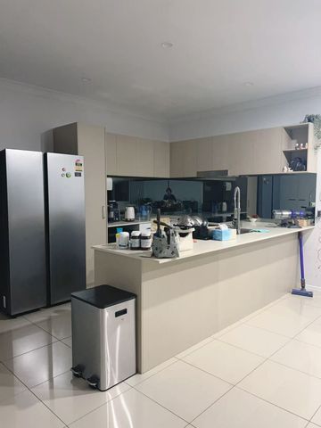 Coombabah - Photo 3
