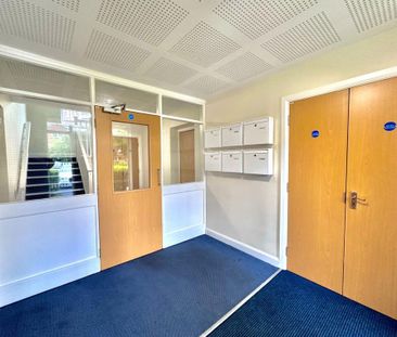 2 bedroom detached house to rent - Photo 2