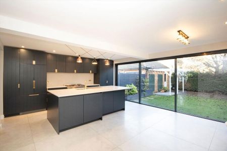 4 bedroom detached house to rent - Photo 5