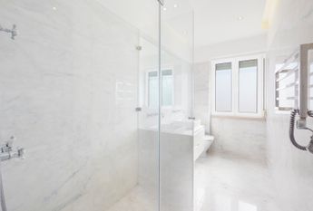 Apartamento T3 para arrendamento sem móveis na Av. Roma em Lisboa