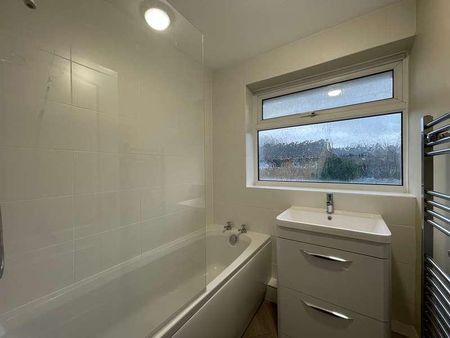 Vanguard Close, Birmingham, B36 - Photo 2