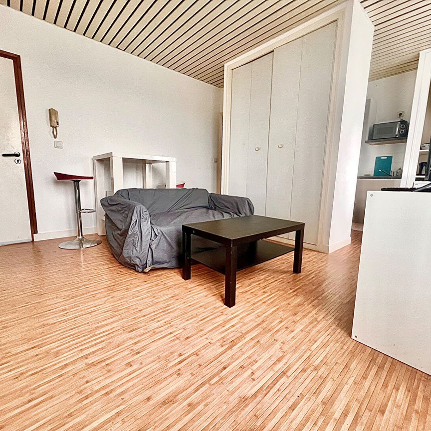 Location Appartement 2 pièces 27m² - Photo 1