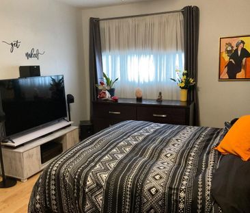 MÉTRO LAVAL 31/2 HAUT DE TRIPLEX LIBRE LE 1er AVRIL - Photo 4