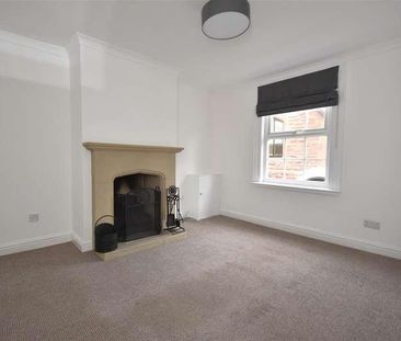 School Lane, Parkgate, CH64 - Photo 3