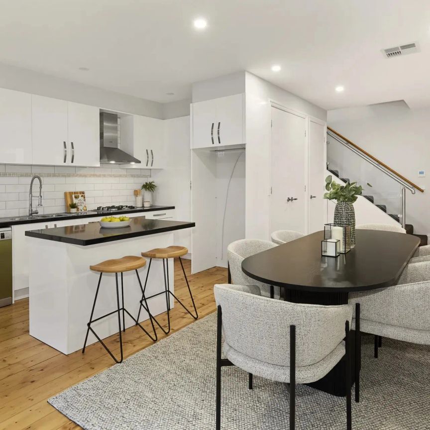 Victorian Charm with Rooftop City Views! - Photo 1