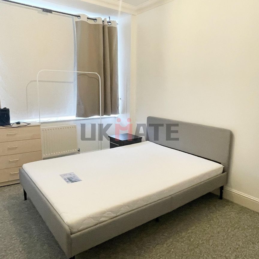 Arun House, Maybate Avenue Room 1 - Photo 1