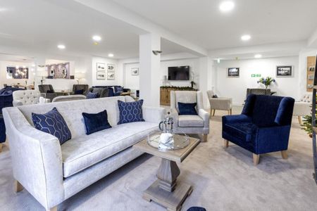 1 bedroom retirement property to rent - Photo 3