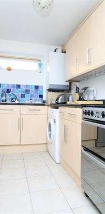 Edgecumbe Court, Laleham Road, Staines-upon-thames, TW18 - Photo 1