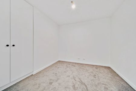 2 bed 1 bath - Photo 3