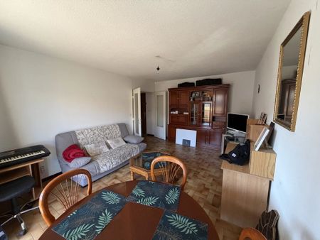 Location Appartement 2 pièces 52 m2 à Clermont-l'Hérault - Photo 2