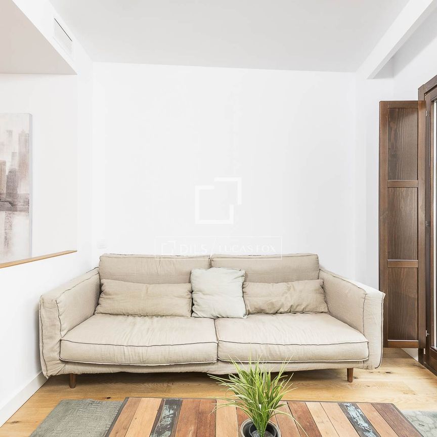 New build 2 Bedroom penthouse with 42m² terrace for rent in El Born, Barcelona - Photo 1