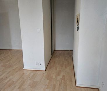 Location Appartement 1 pièce 34m² ROMANS SUR ISERE 26100 - Photo 4