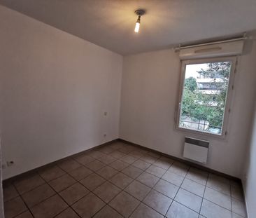 Appartement 3 pièces 63m2 MARSEILLE 13EME 898 euros - Photo 6