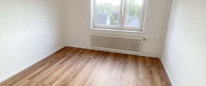 Helle 3-Zimmer-Wohnung mit Balkon und Aufzug in Gütersloh-Blankenhagen - Foto 1
