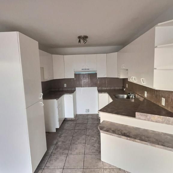 2 CH - 1 SDB - Charlemagne - $1,550 /mo - Photo 1