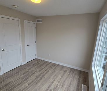 For Lease - 887 Andesite Terrace, Barrhaven, Ontario - Photo 4