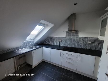 11 Quay Court, Scotch Quarter, Carrickfergus, BT38 7UP - Photo 4