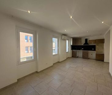 Appartement Saint Cyr Sur Mer 2 pièce(s) 36.82 m2 - Photo 2