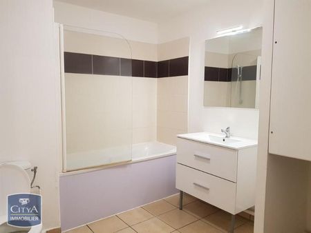 Location Appartement 2 pièces 47m² STE CLOTILDE 97490 - Photo 4