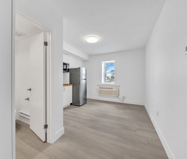 For Lease - 1804 Drouillard Road Unit# 105, Windsor, Ontario - Photo 1