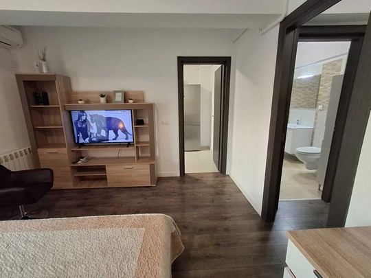 Apartament 1 camera, LOC DE PARCARE INCLUS, zona Tudor Vladimirescu - Fotografie 1