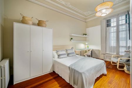 Avinguda de la Riera de Cassoles, Barcelona, Catalonia 08012 - Photo 4