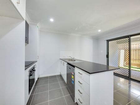 288 Sunbird Drive, Redbank Plains - Photo 5