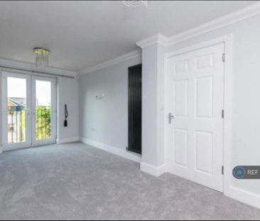4 bedroom terraced house to rent - Photo 2