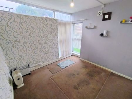 The Lindens, Newbridge Crescent, Wolverhampton - Photo 3