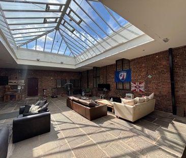 Hollingwood Hall, Chesterfield, S43 - Photo 3