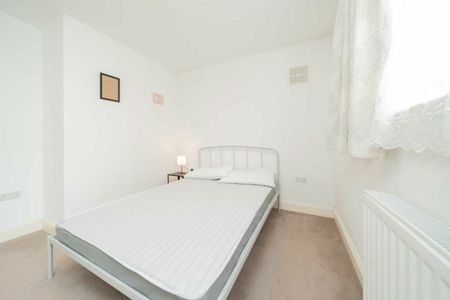 Milson Road, Brook Green, W14 - Photo 4