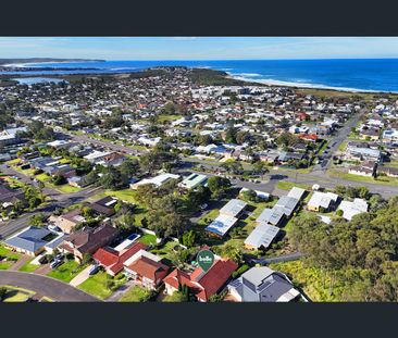 9 Silver Birch Close, Caves Beach, NSW 2281 - Photo 5