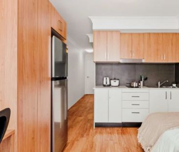 Superior Single Studio I - Photo 3