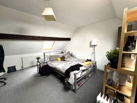 6 Bed Semi-Detached House, Brentry Road, BS16 - Photo 3