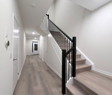 For Lease - 6 Helmkay Avenue, Richmond Hill, Ontario - Photo 1