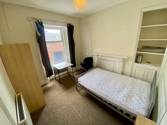 4 bedroom house to rent - Photo 1
