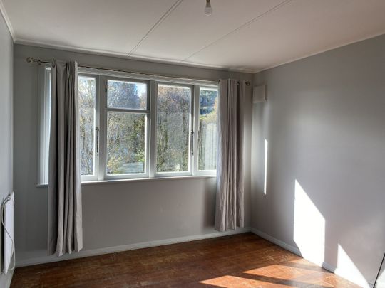 Tidy Standalone 2 Bedroom - Otangarei - Photo 1