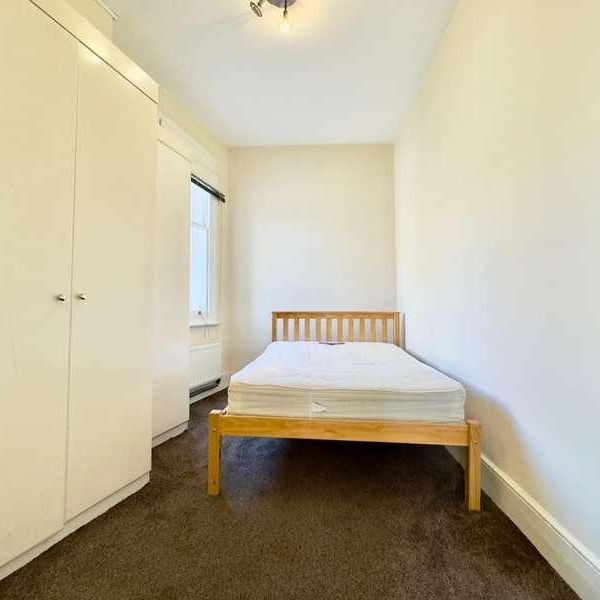 Holloway Road, Holloway, N19 - Photo 1