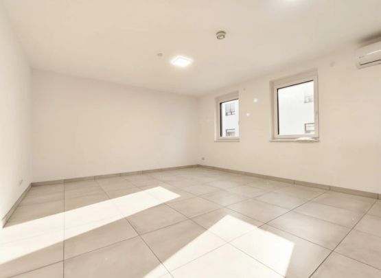 Exklusive Mietwohnung – Erstbezug in hochwertig gebautem Wohnhaus - Großer Gemeinschaftsgarten in toller Ruhelage - Foto 1