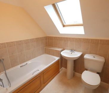 2 bedroom apartment to rent - Photo 6