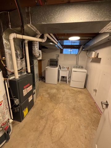 For Lease - 19 Pavarotti Court Unit# Lower, Hamilton, Ontario - Photo 5