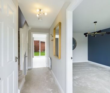 Great Oldbury Drive, Stonehouse, Gloucestershire, GL10 - Photo 6