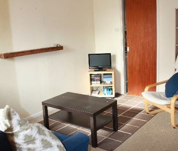 1 Bed Semi-Detached House, Abbeydale Garth, LS5 - Photo 1