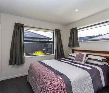 Spacious and private 3-bedroom family home! - Photo 4