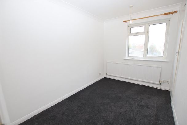 2 bedroom Maisonette to let - Photo 1