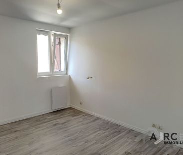 Appartement - 2 pièces - 36 m² - Saint-Denis-de-l'Hôtel - Photo 3