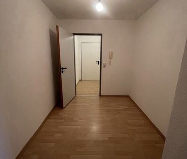 Geräumige 1-Raum-Wohnung mit Balkon in Stadtlage! - Photo 2