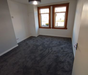 Stenhouse Crescent - Photo 3