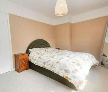 2 bedroom semi-detached house to rent - Photo 4